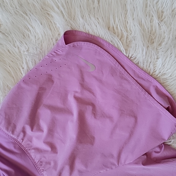 Nike Running Shorts - Picture 2 of 3